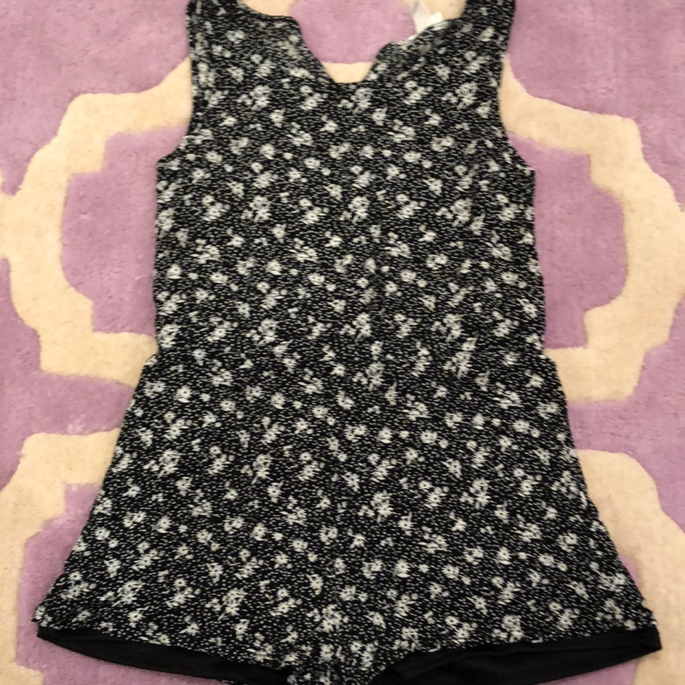 I am selling a romper